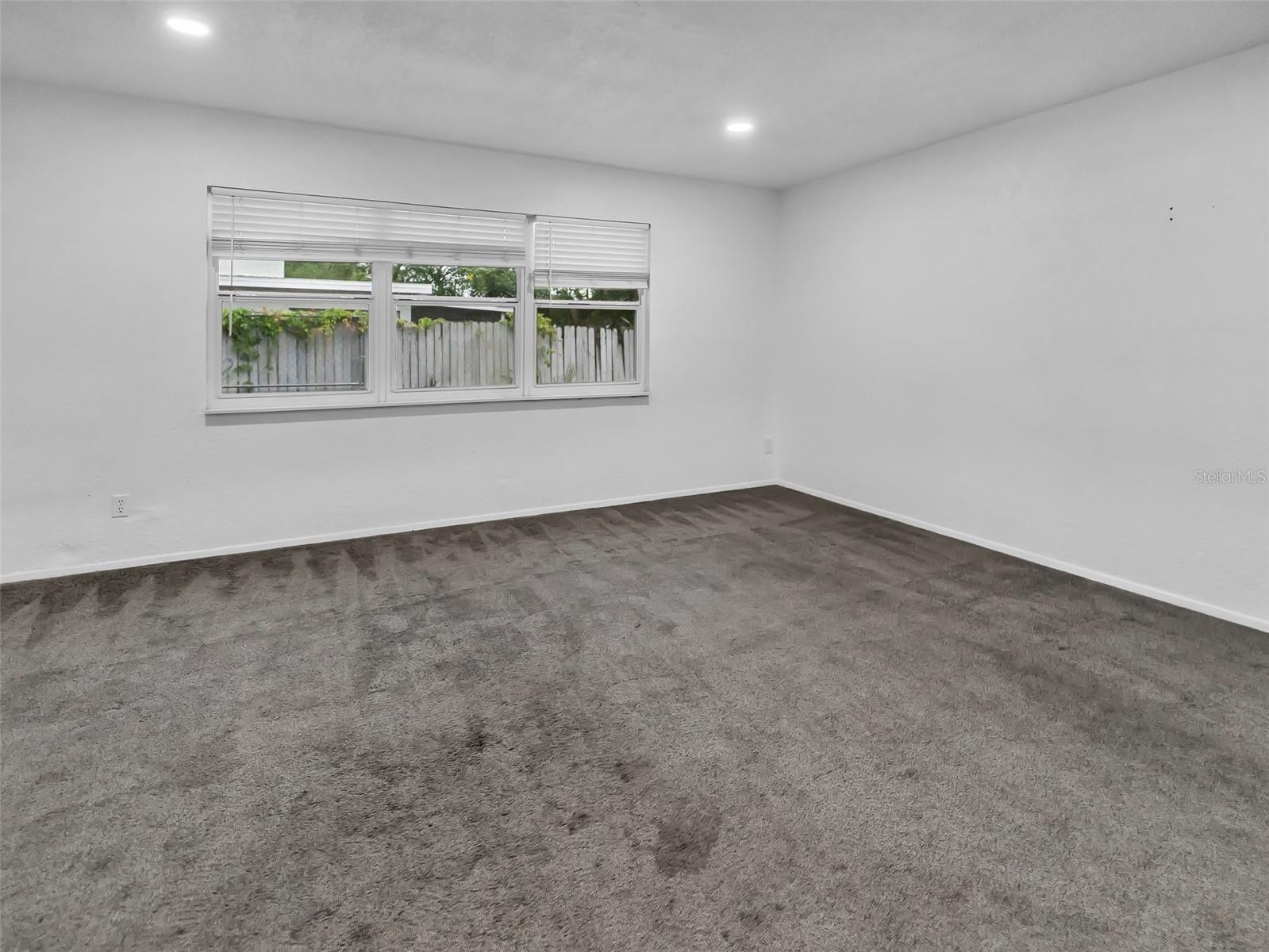 2600 Euston Rd Property Photo 27
