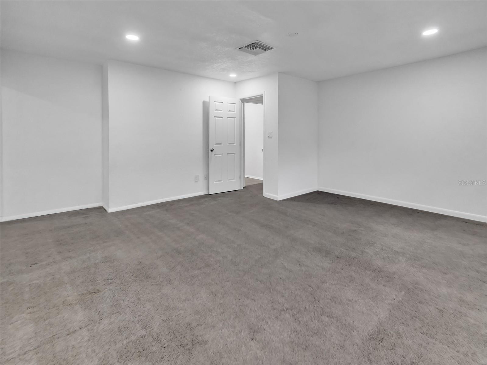 2600 Euston Rd Property Photo 28