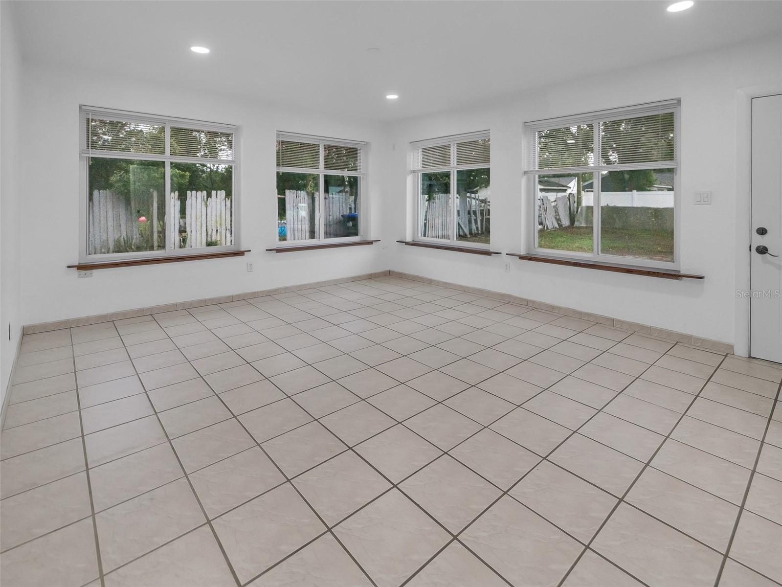 2600 Euston Rd Property Photo 29