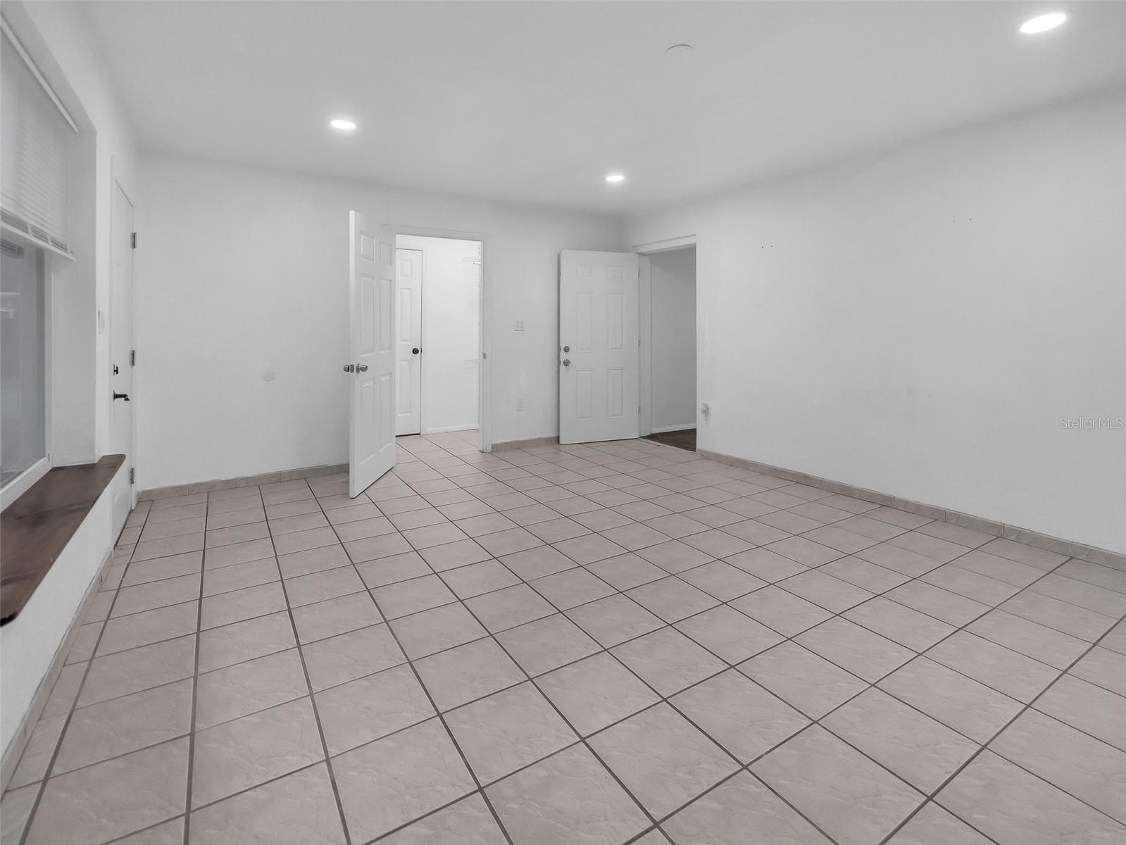 2600 Euston Rd Property Photo 30
