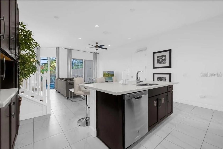 450 Captiva Dr Property Photo 6