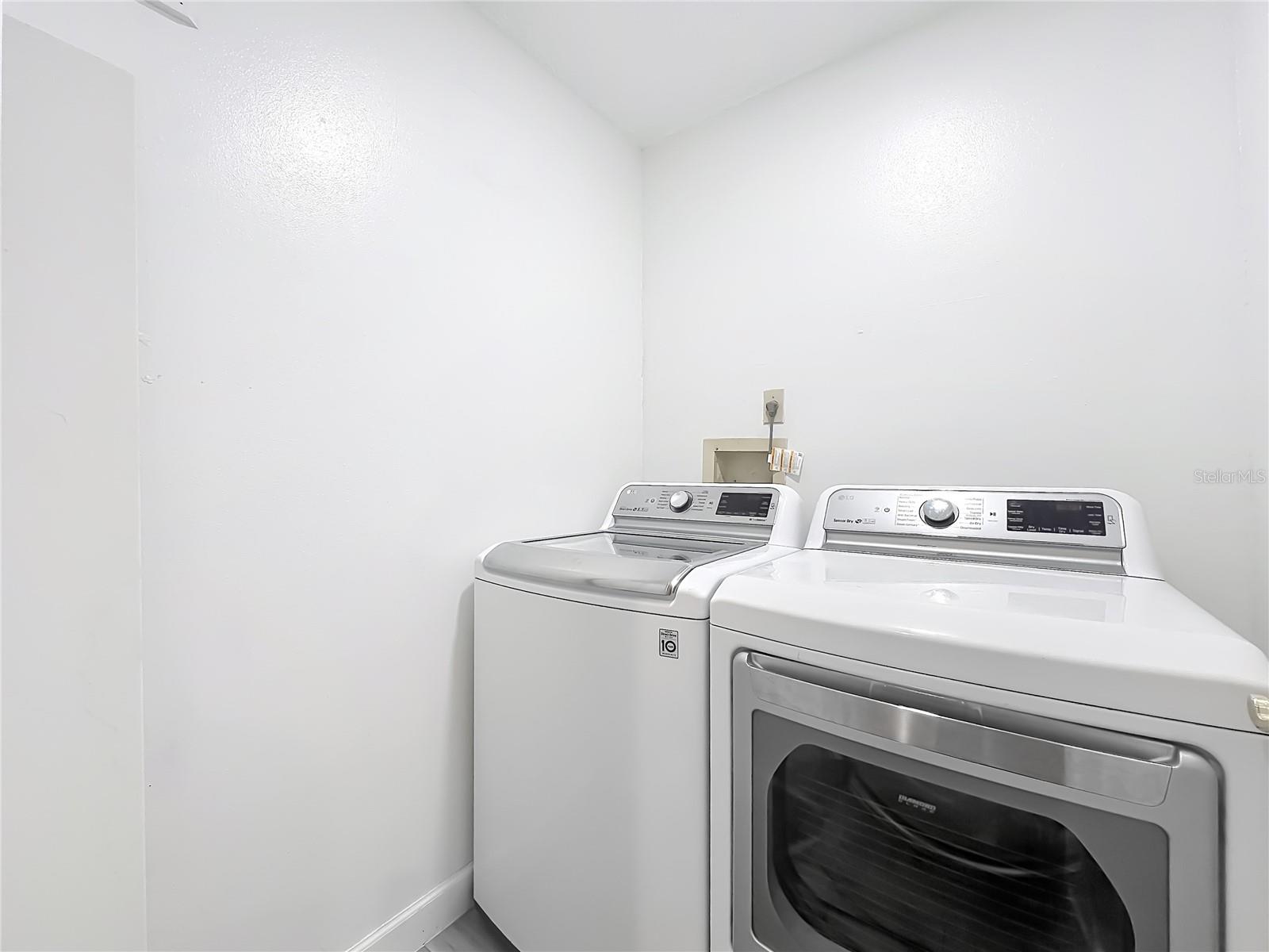 2966 Golden View Ln Property Photo 27