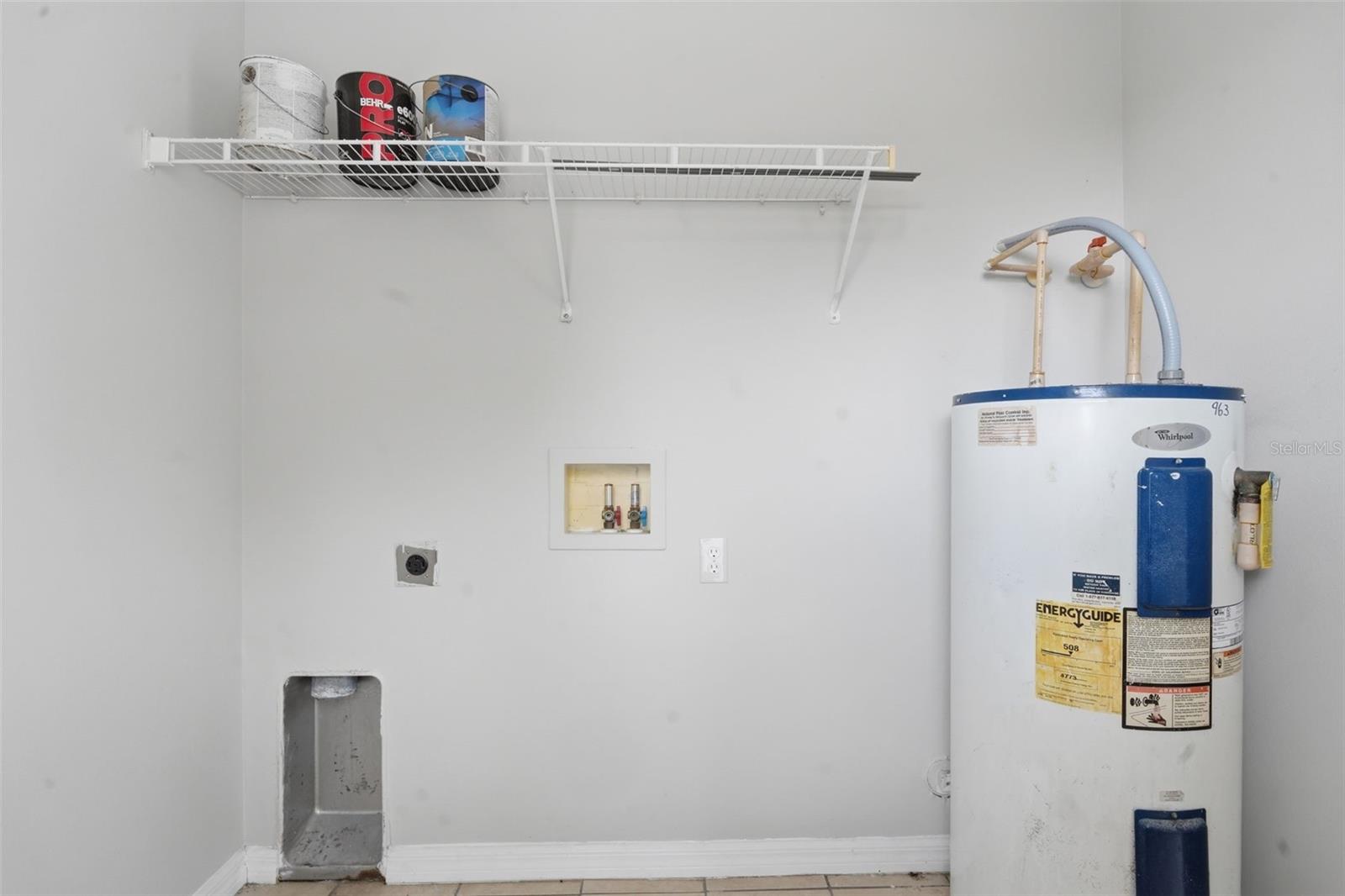 963 E Main St Property Photo 16