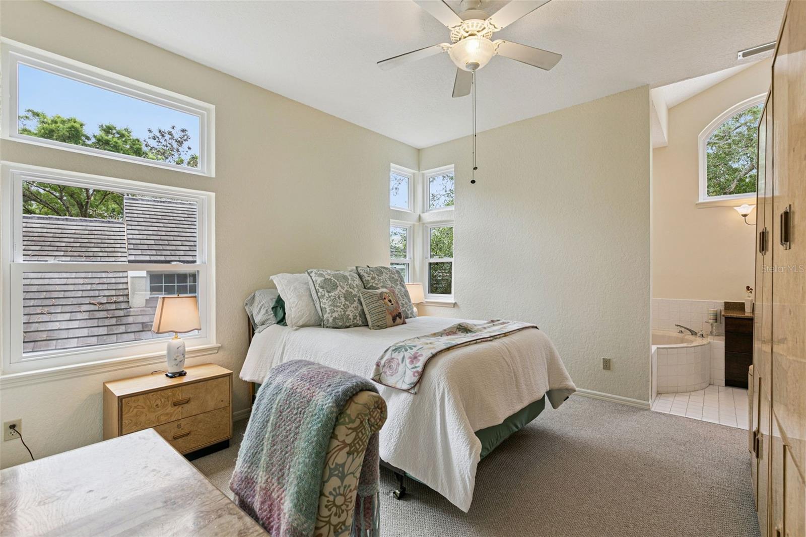 501 Devon Pl Property Photo 24