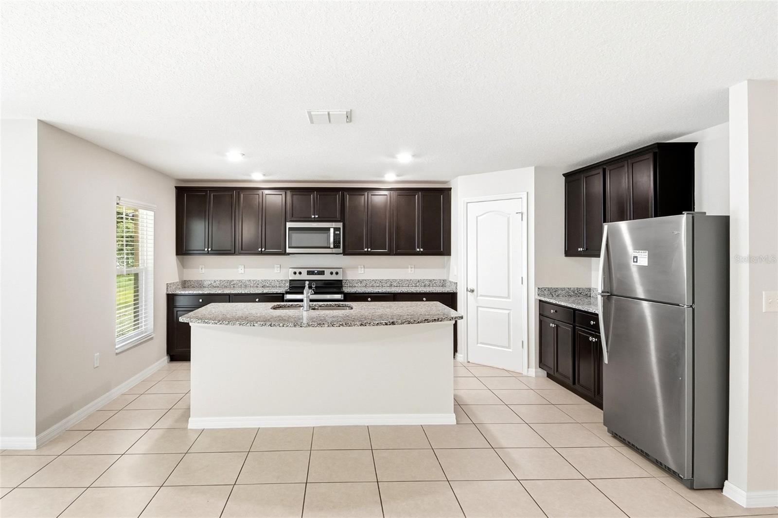 1668 Gopher Tree St Property Photo 6