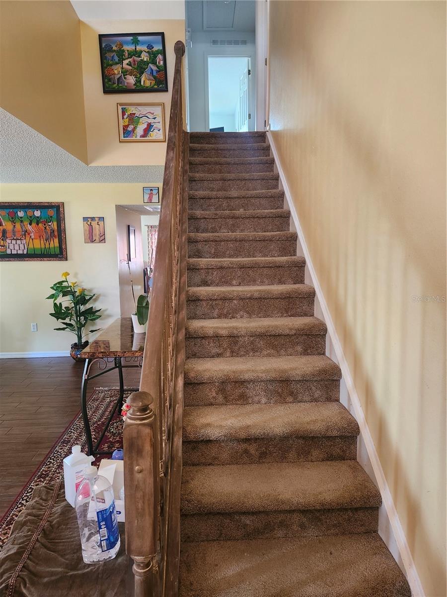 2242 Wood Ct Property Photo 5