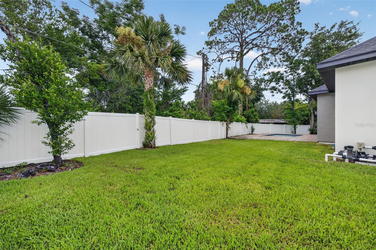 102 Bell Pl Property Photo 38
