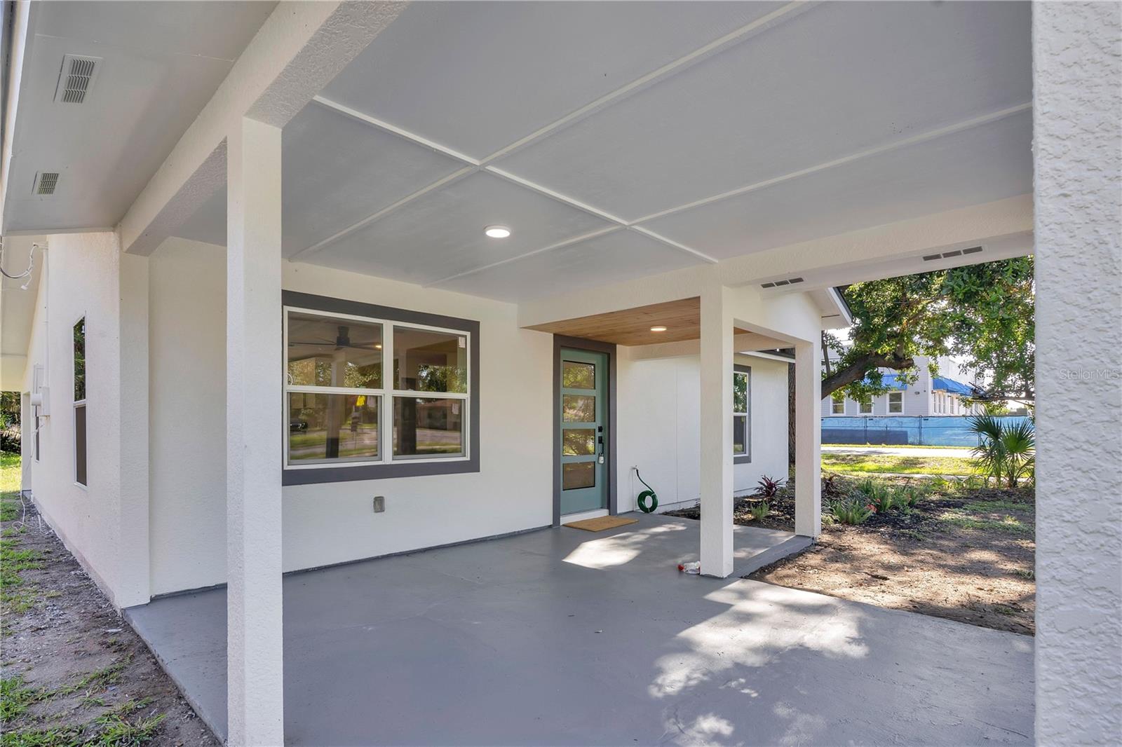 483 Pennsylvania Ave Property Photo 4