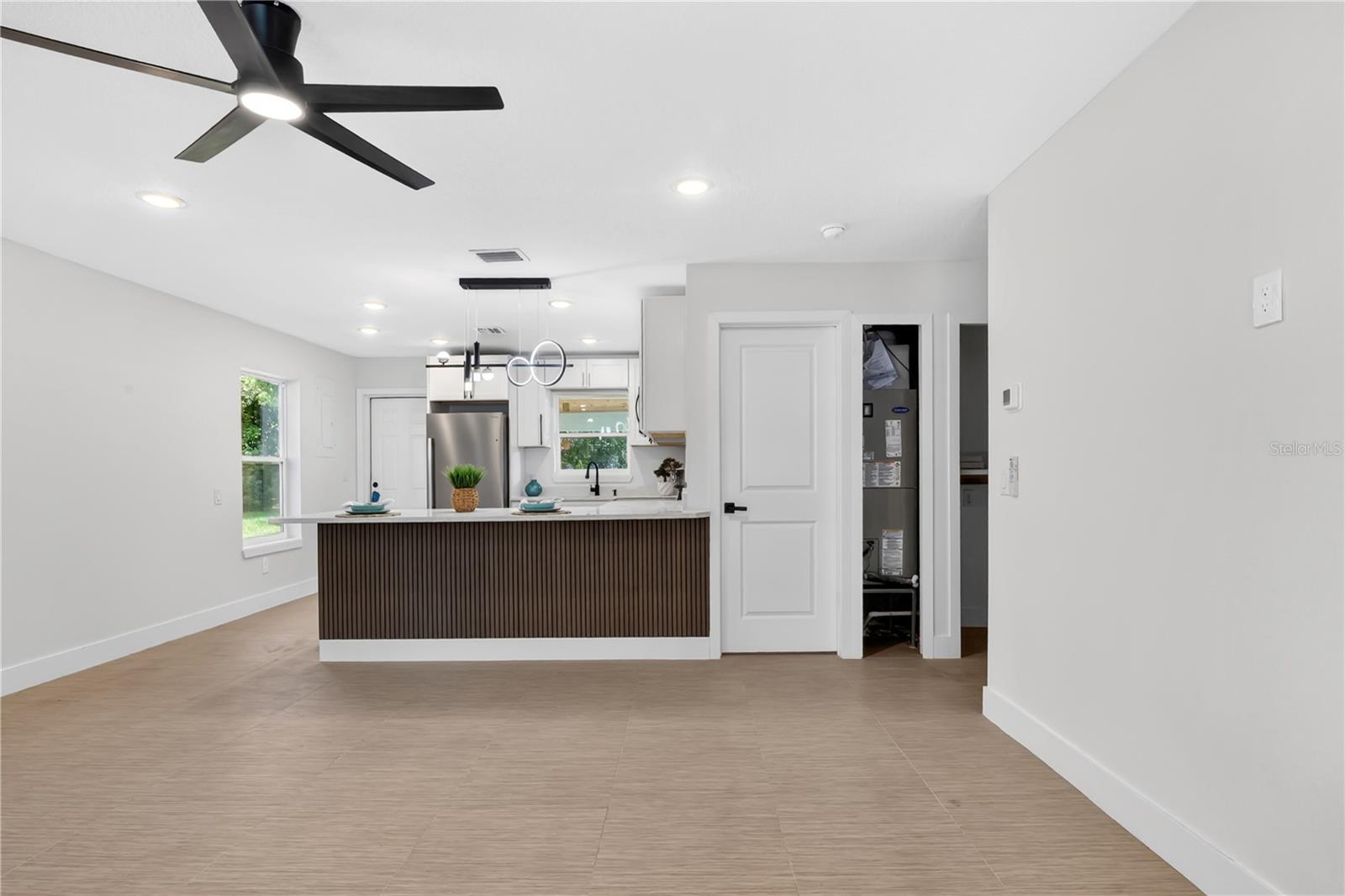 483 Pennsylvania Ave Property Photo 9