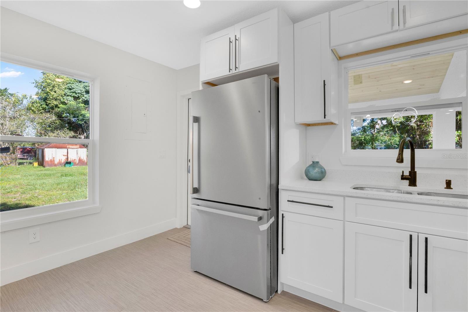 483 Pennsylvania Ave Property Photo 13