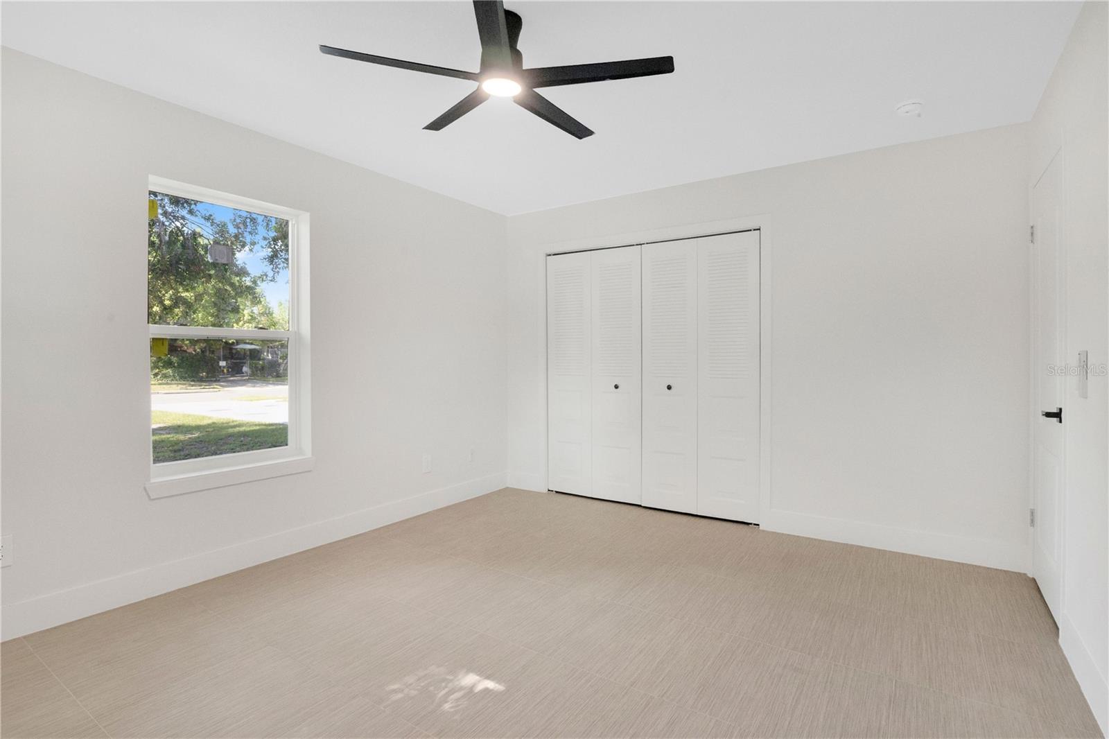 483 Pennsylvania Ave Property Photo 16