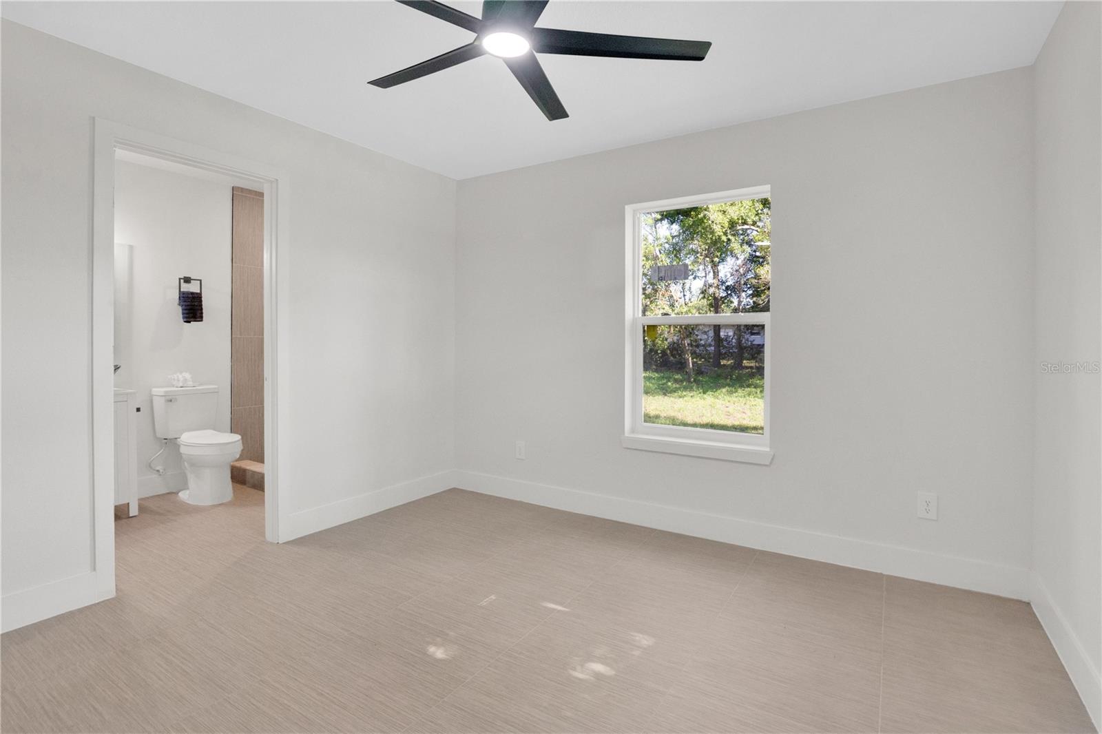 483 Pennsylvania Ave Property Photo 19