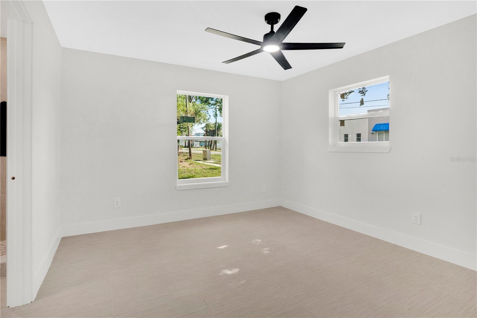 483 Pennsylvania Ave Property Photo 20