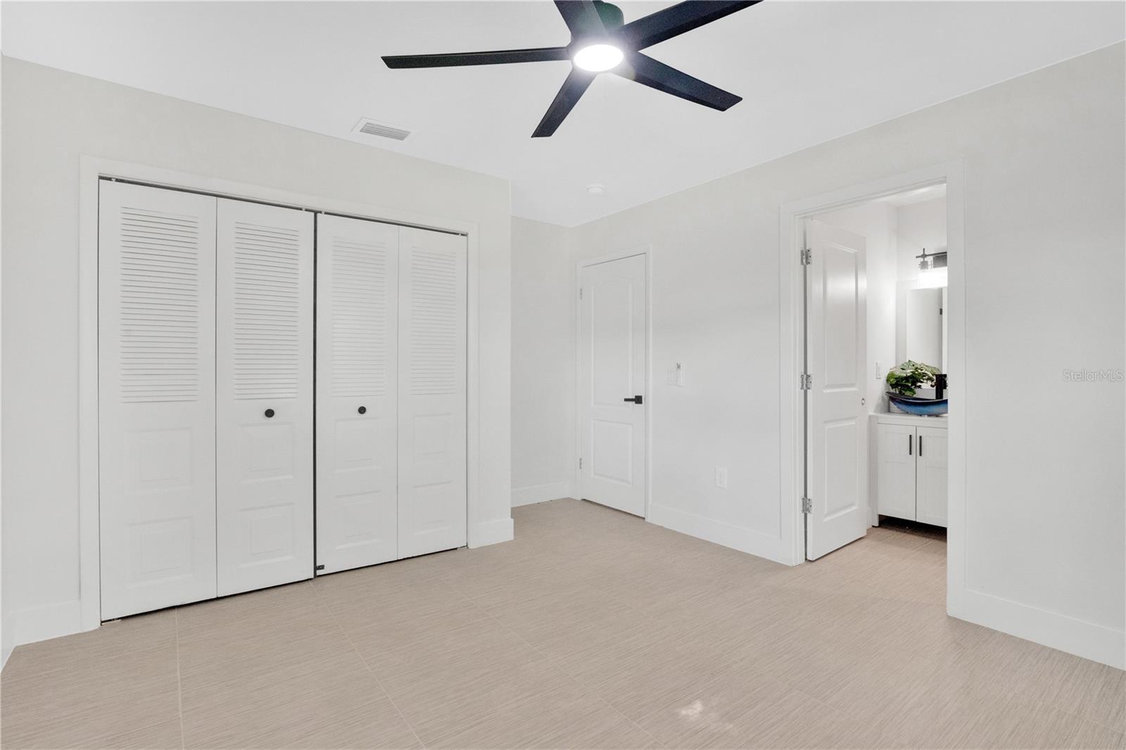 483 Pennsylvania Ave Property Photo 21