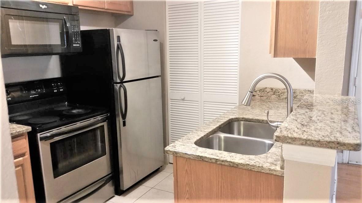 1049 S Hiawassee Rd #3416 Property Photo 5