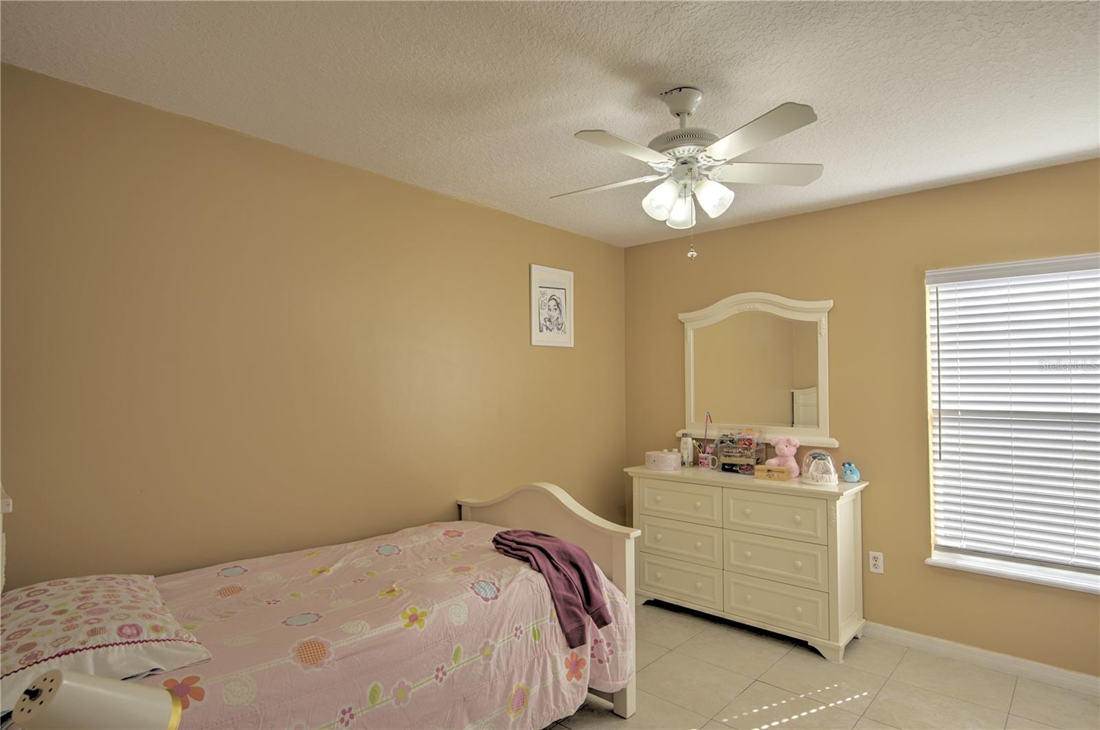 684 Yorkshire Dr Property Photo 27