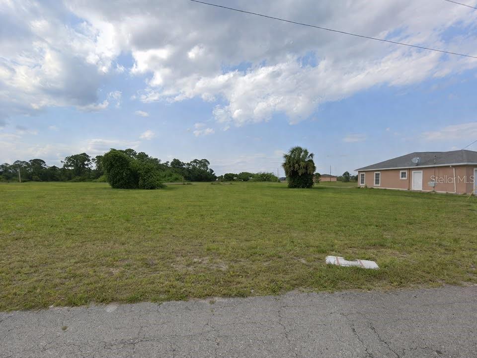 7015 Gill Cir Property Photo