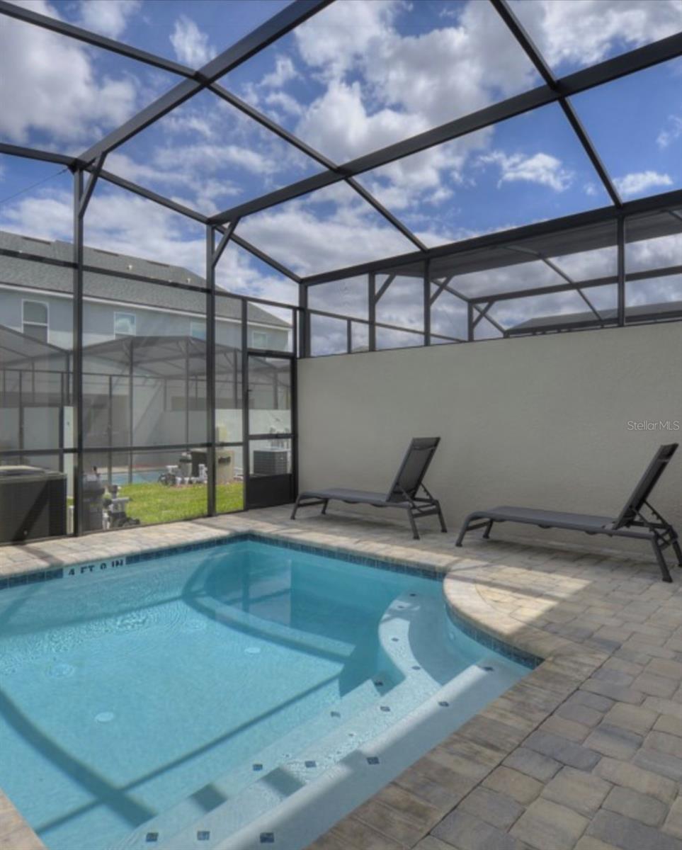 1692 Tropical Palms Cir Property Photo 36