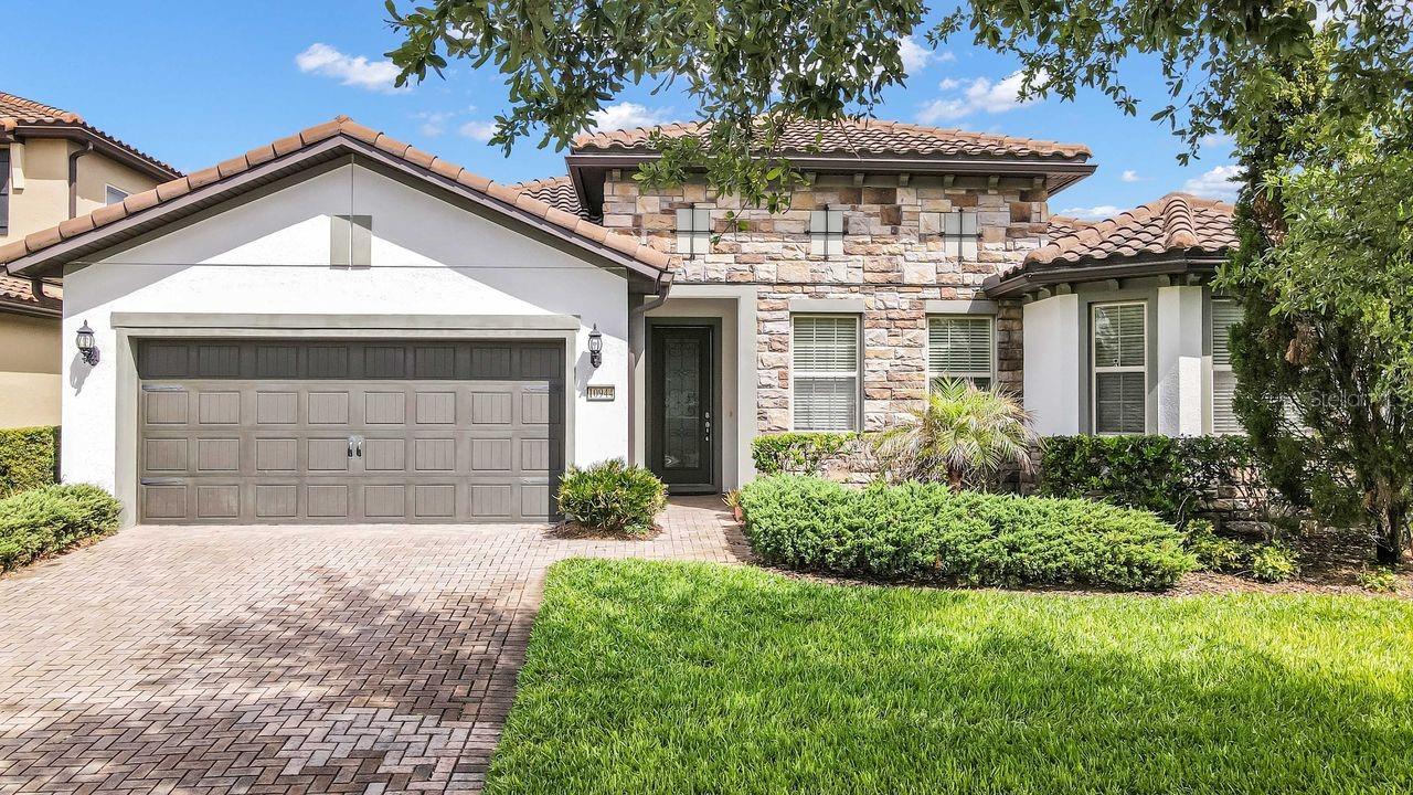 10944 CITRON OAKS DR Property Photo 1