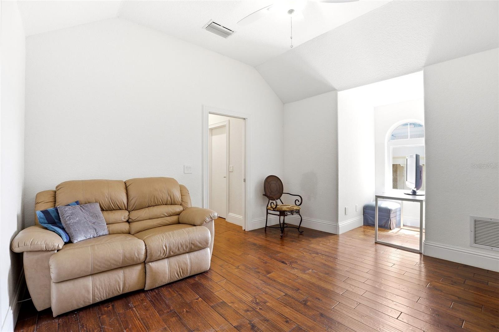 9151 Point Cypress Dr Property Photo 32