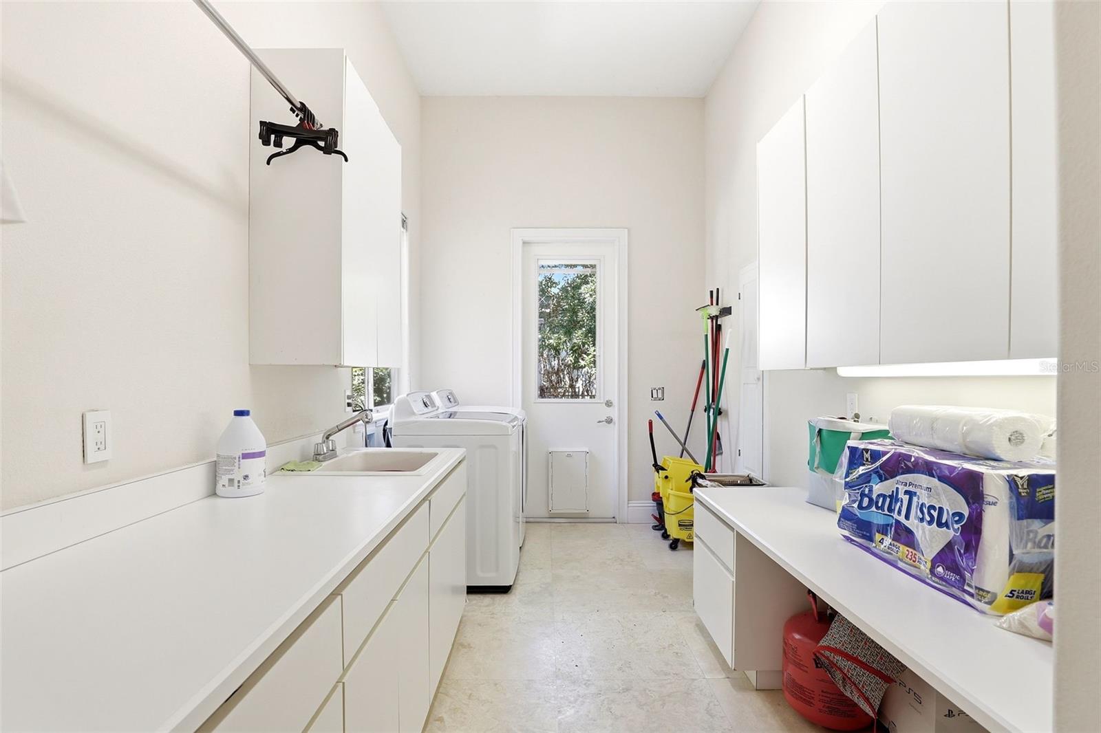 9151 Point Cypress Dr Property Photo 38