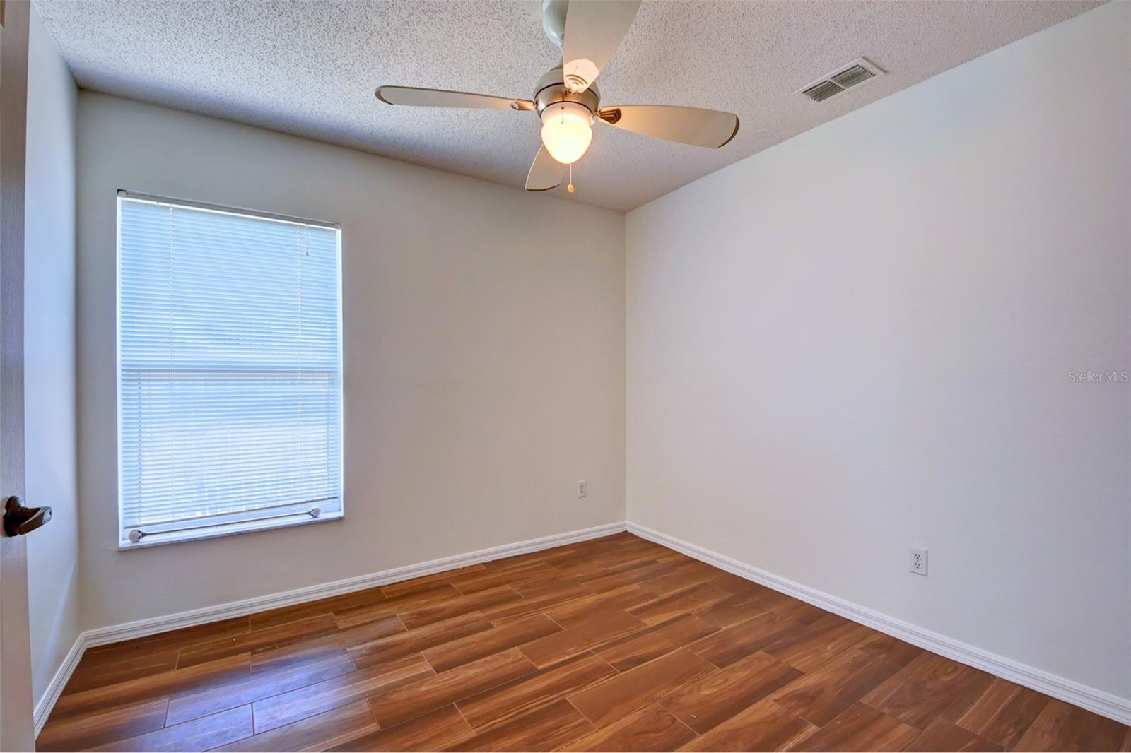 635 Rochester Loop Property Photo 20