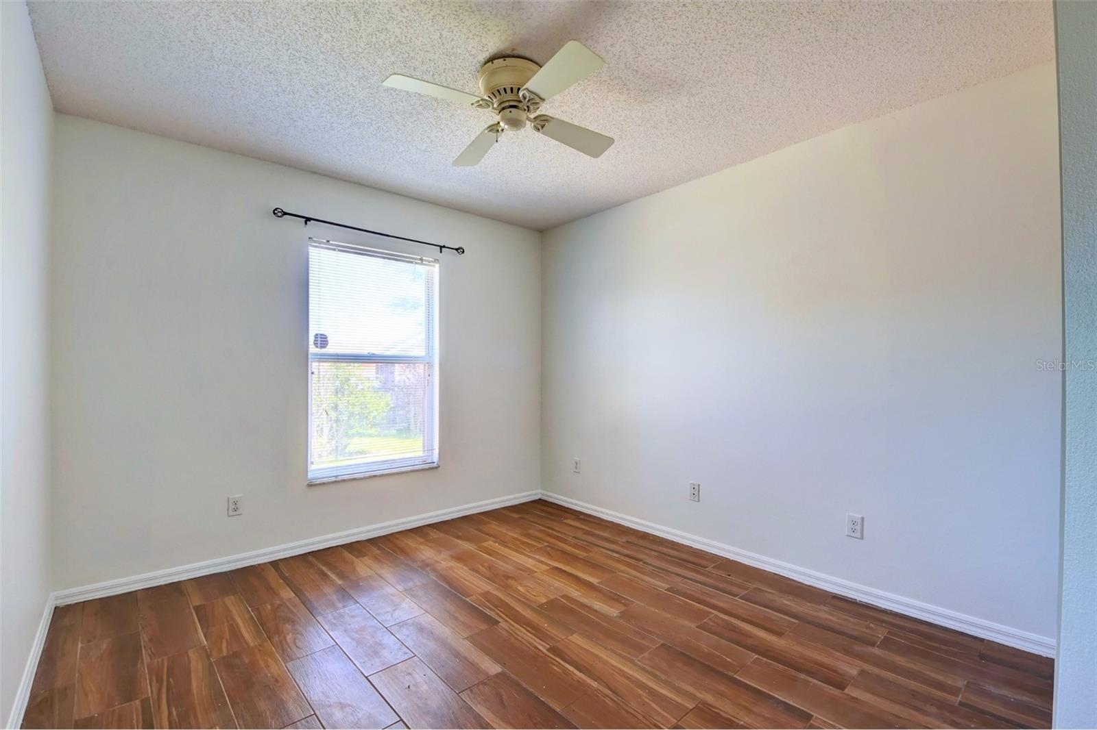 635 Rochester Loop Property Photo 23