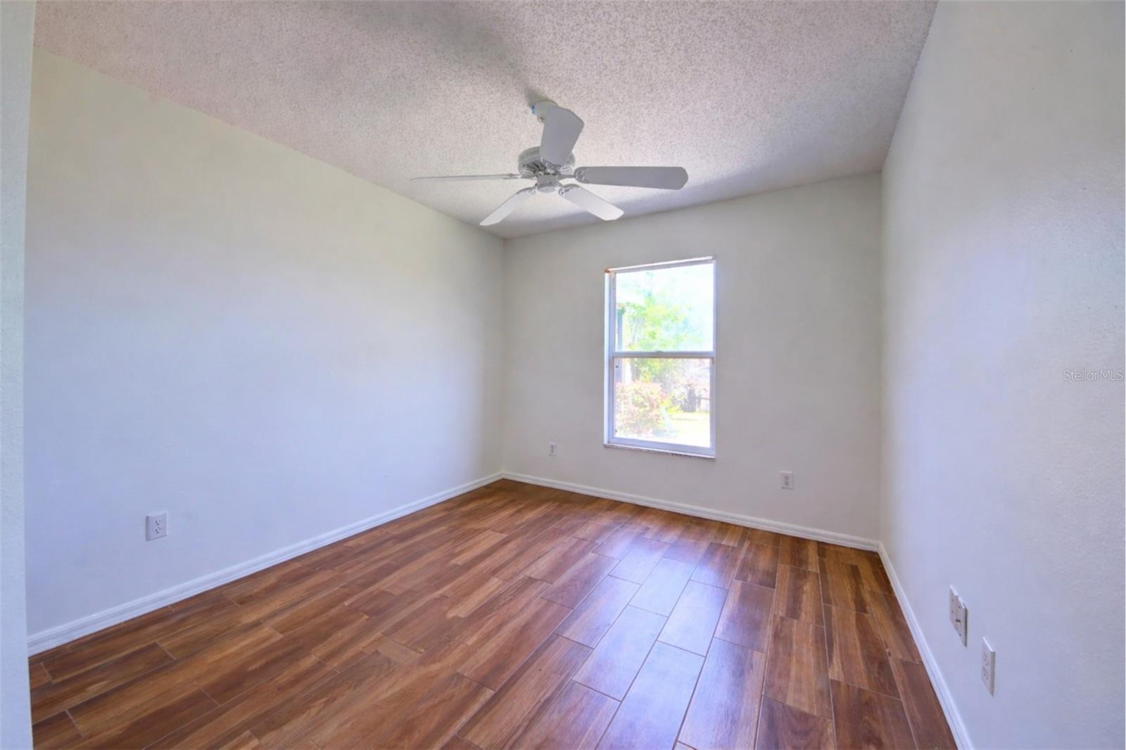 635 Rochester Loop Property Photo 26