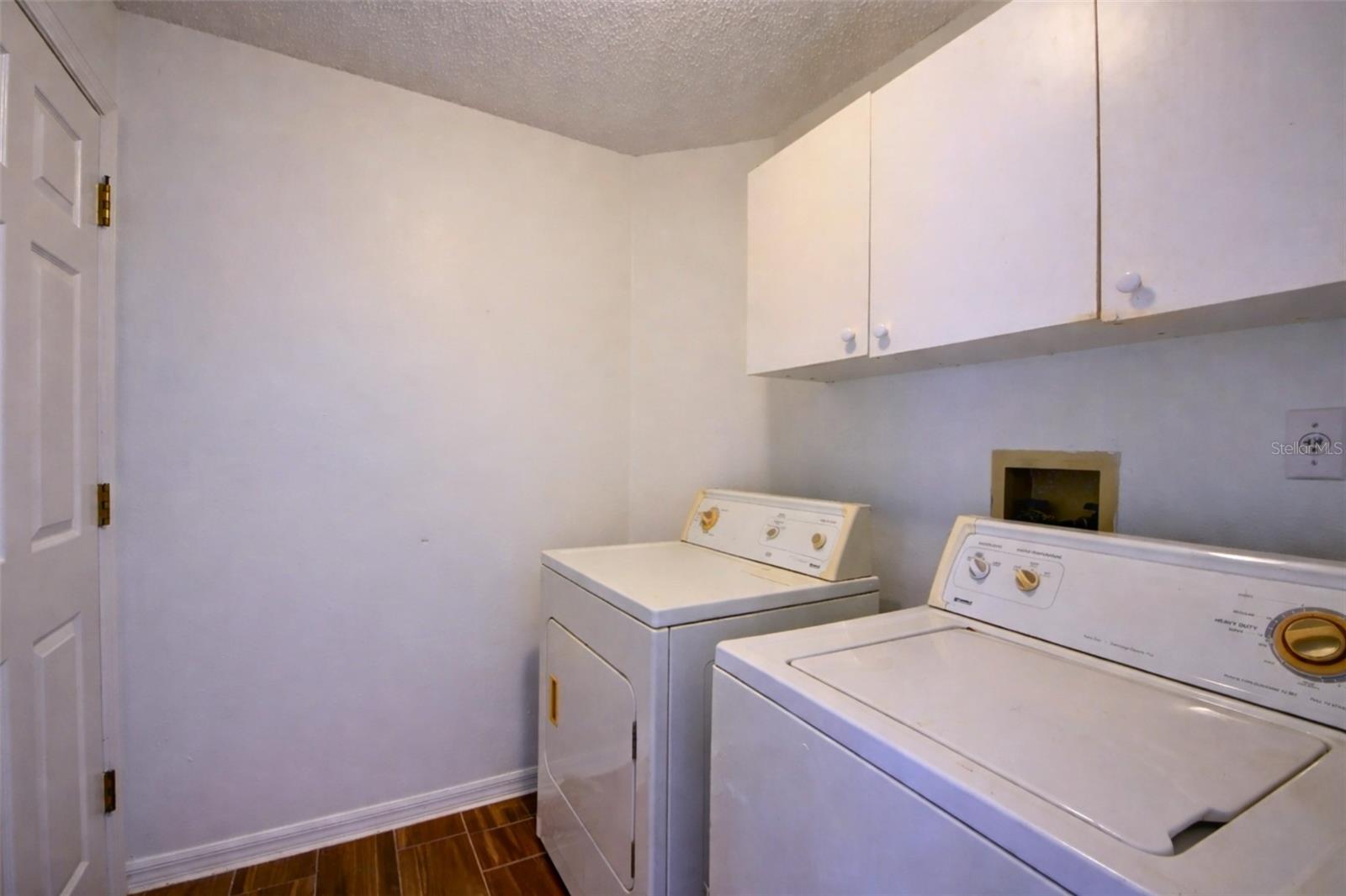635 Rochester Loop Property Photo 29