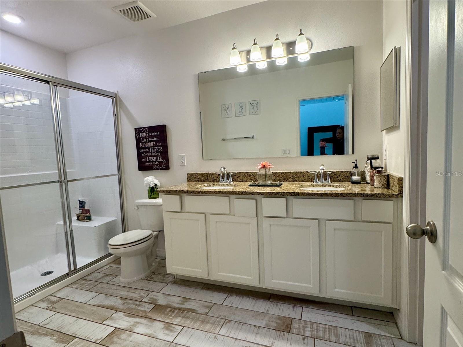 118 Hurst Ct Property Photo 18