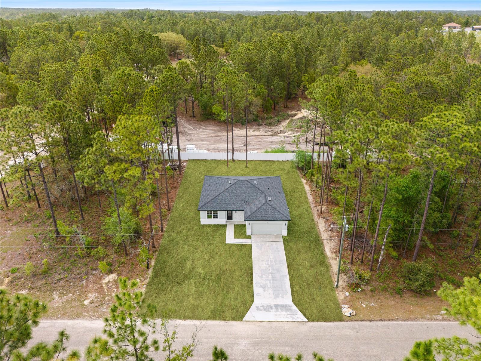 2421 W Landmark Dr Property Photo 37