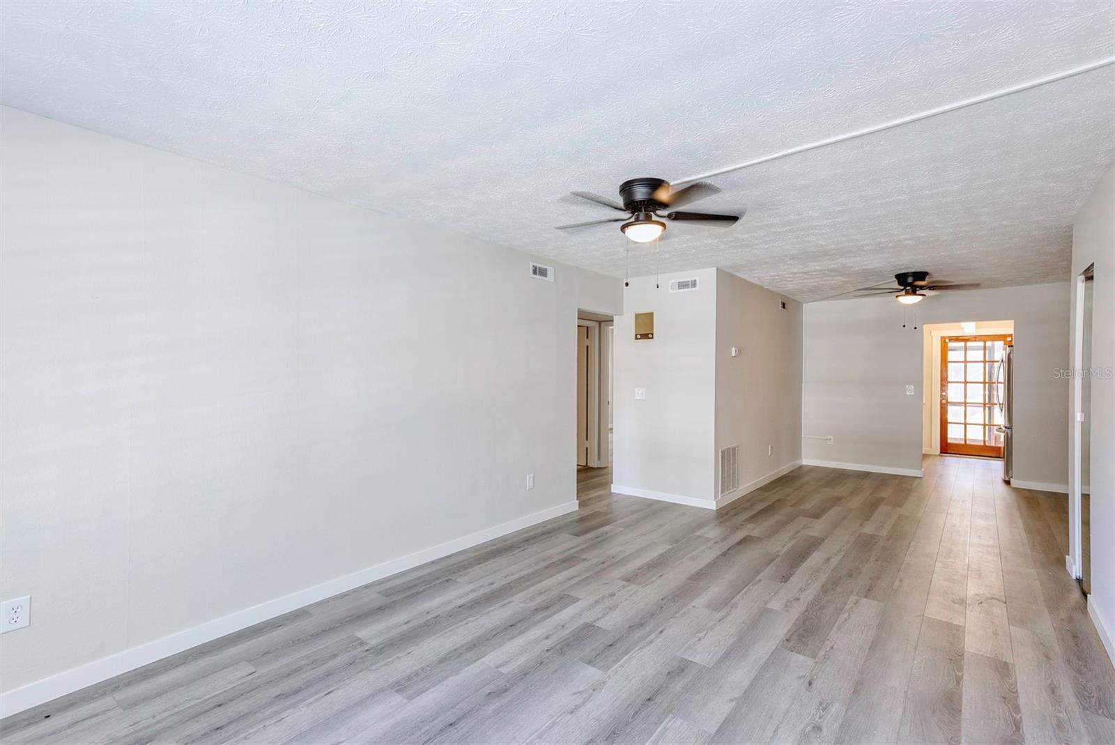 5441 Hansel Ave #j15 Property Photo 6
