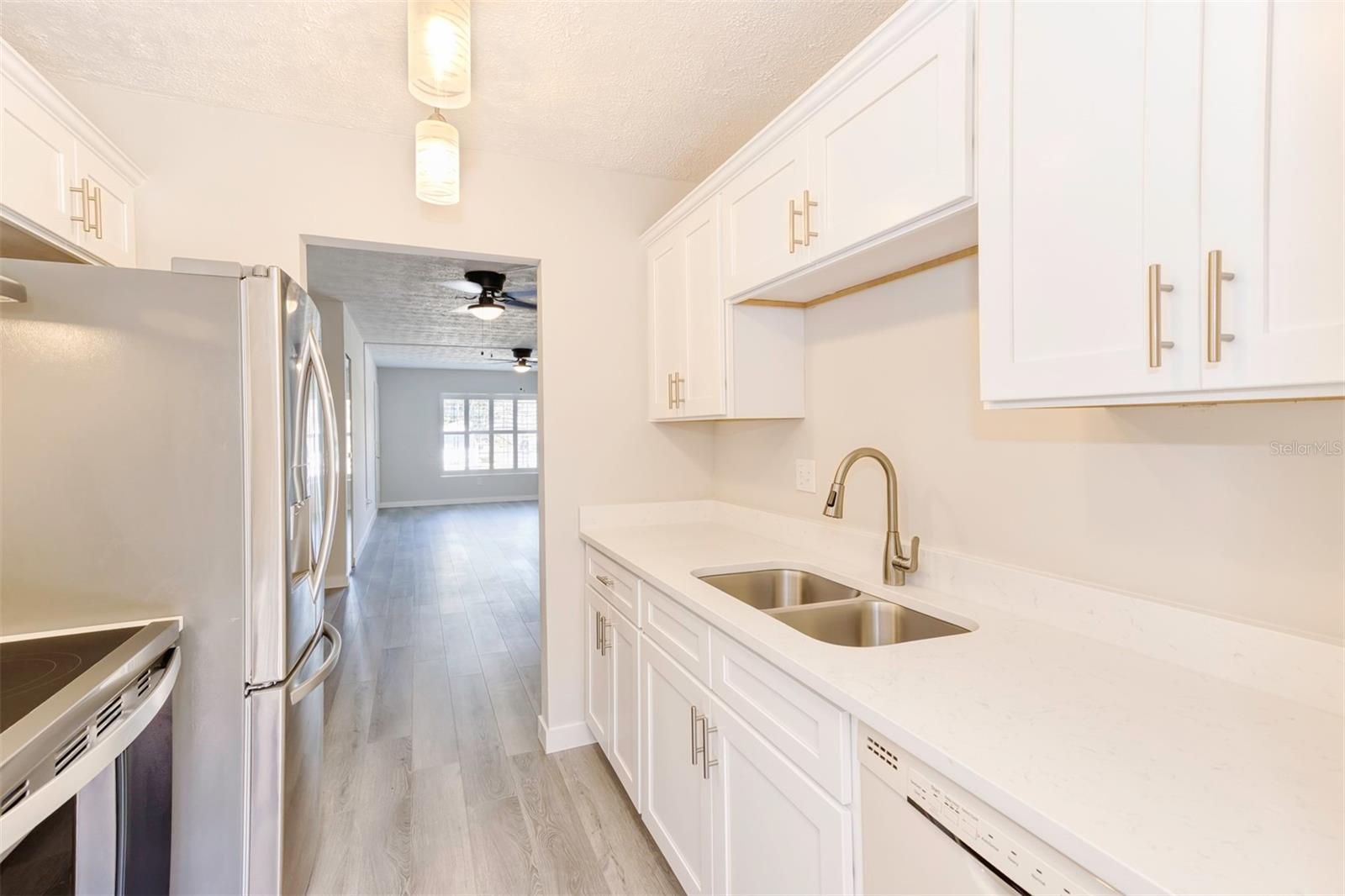 5441 Hansel Ave #j15 Property Photo 9