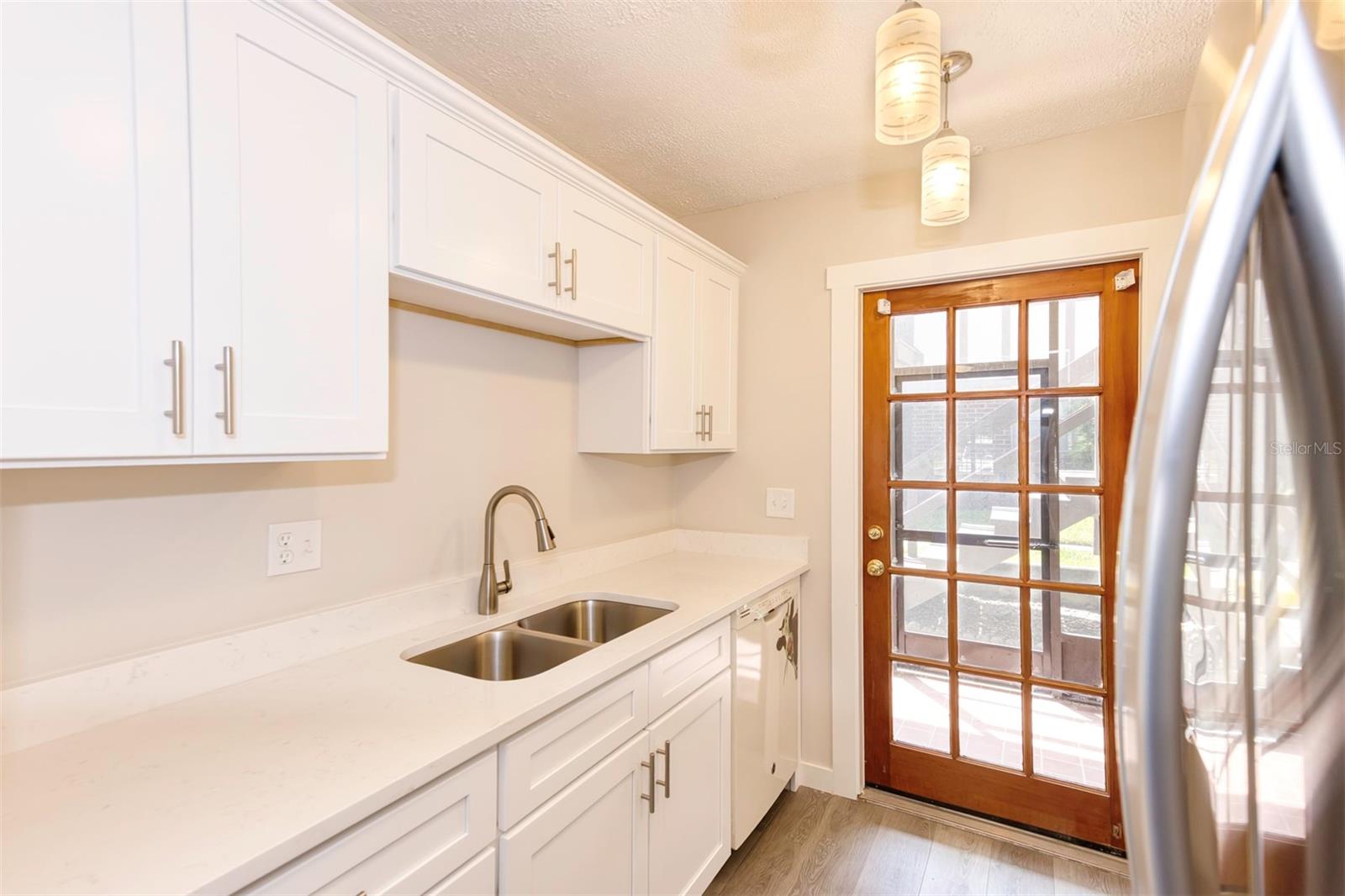 5441 Hansel Ave #j15 Property Photo 10