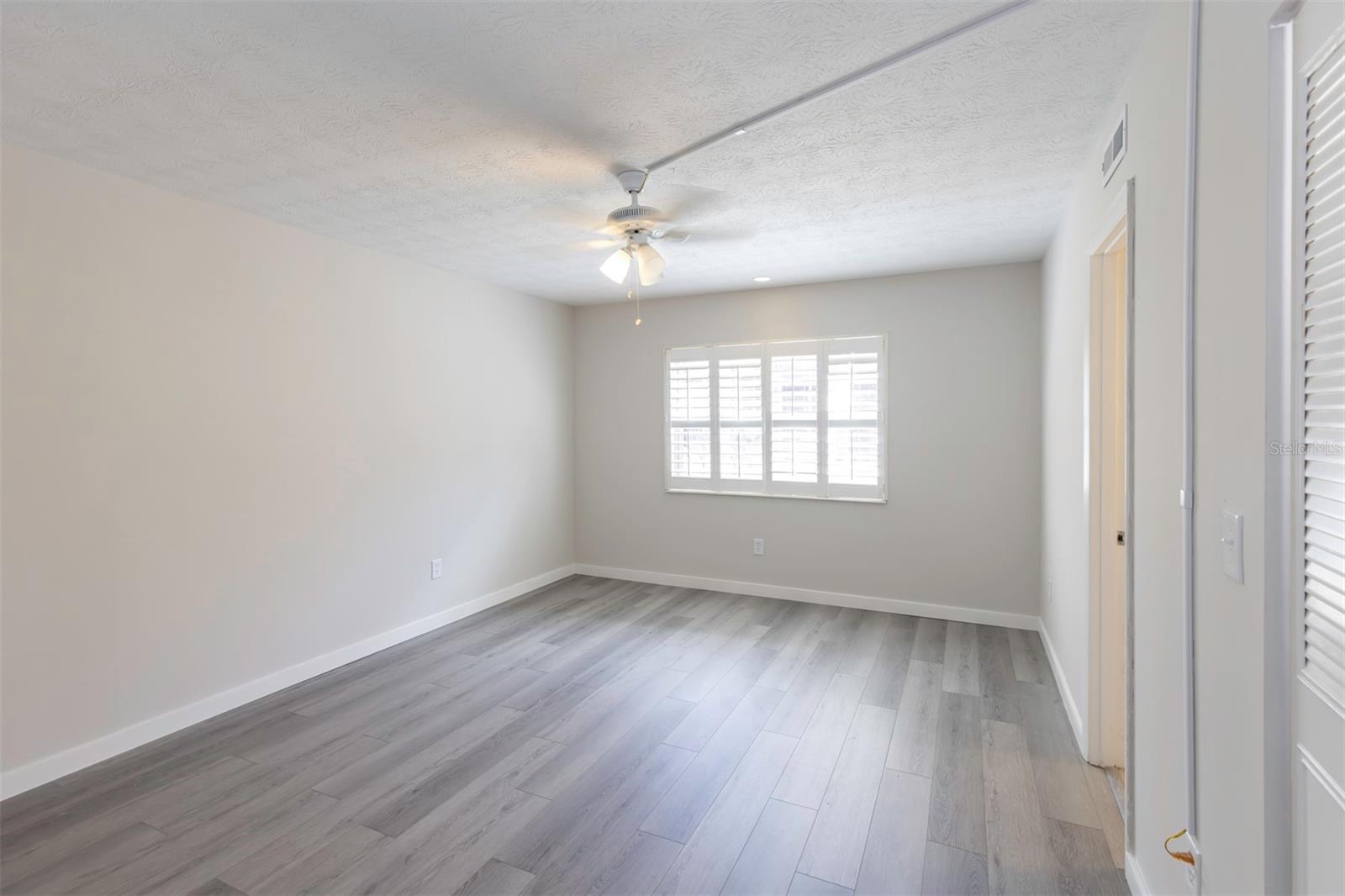 5441 Hansel Ave #j15 Property Photo 14