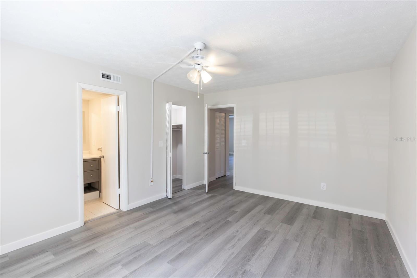 5441 Hansel Ave #j15 Property Photo 16