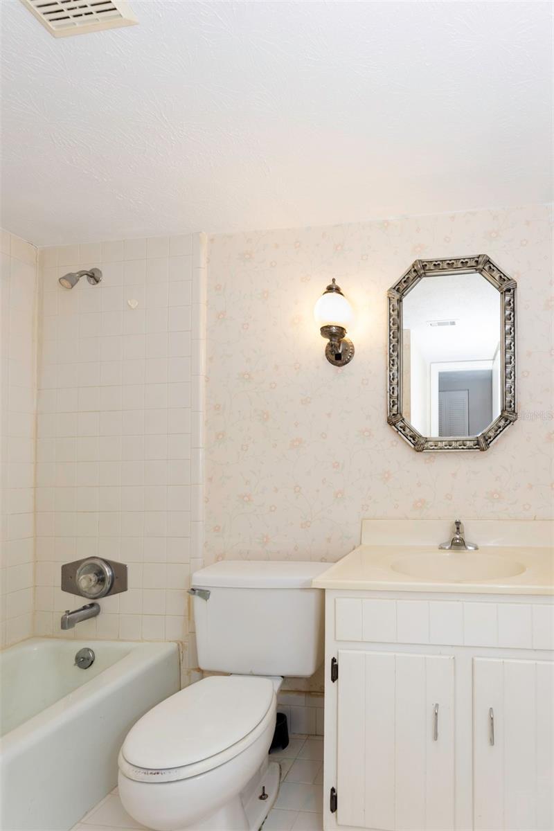 5441 Hansel Ave #j15 Property Photo 25