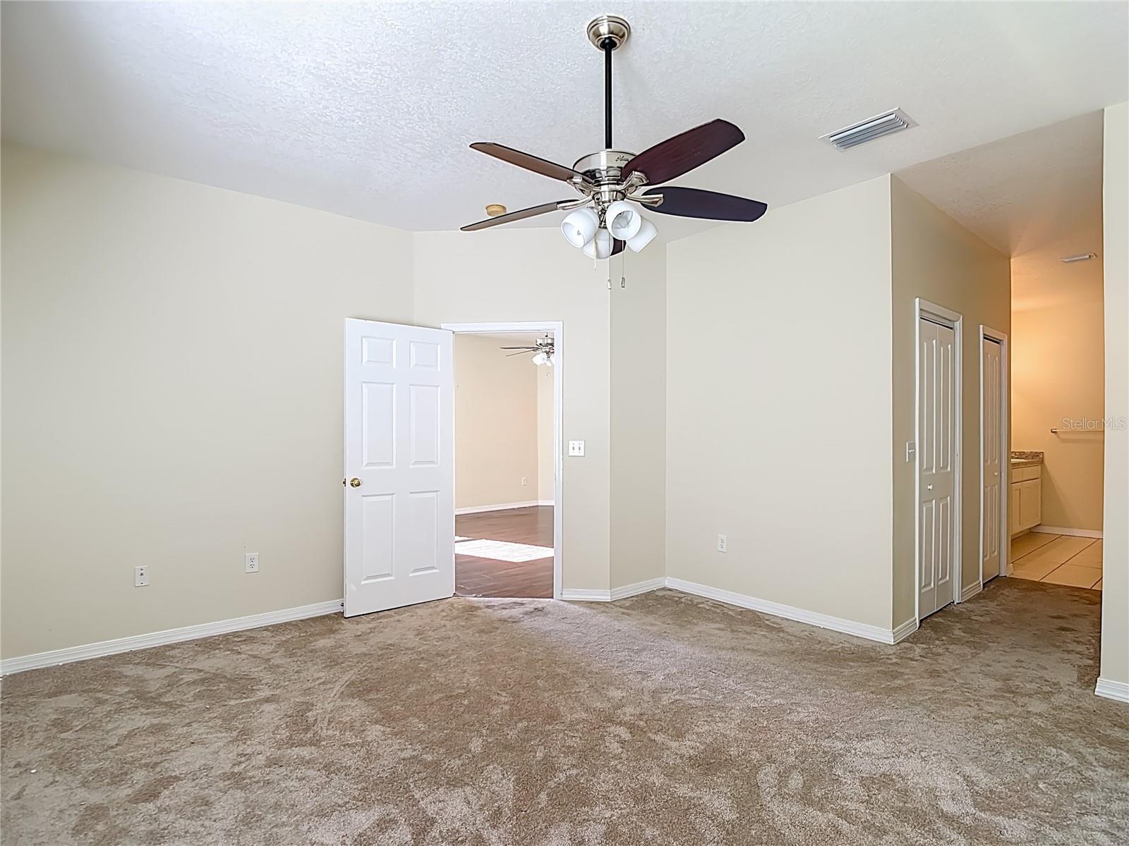 1931 Sassafras Dr Property Photo 27