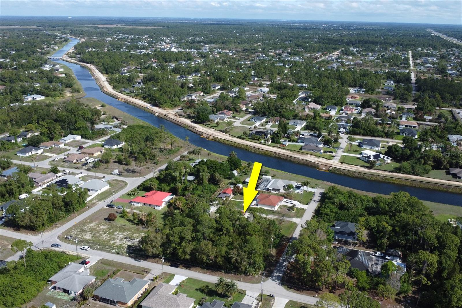 1103 Dorothy Ave N Property Photo 3