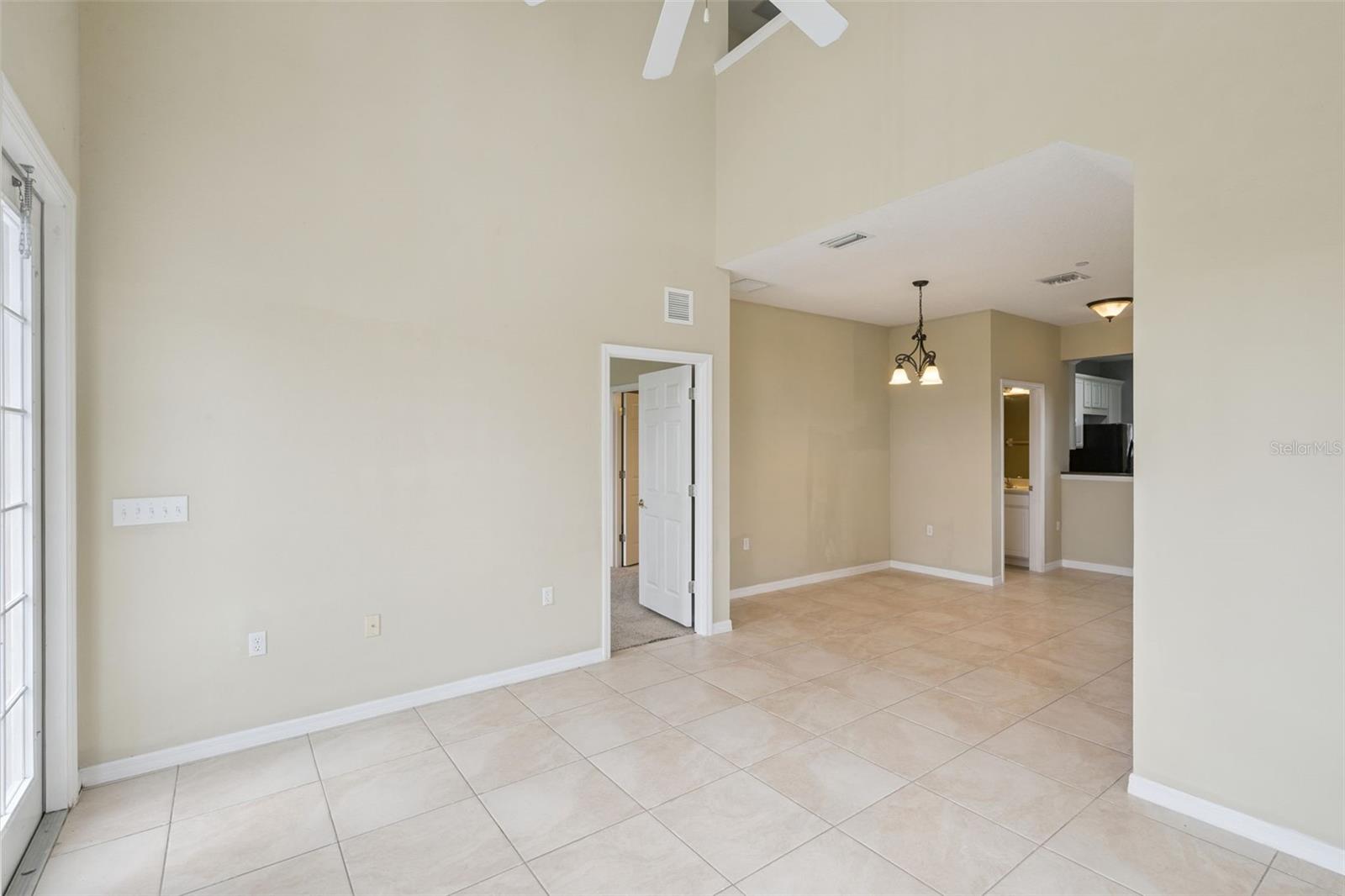 722 Chacall Loop Property Photo 6