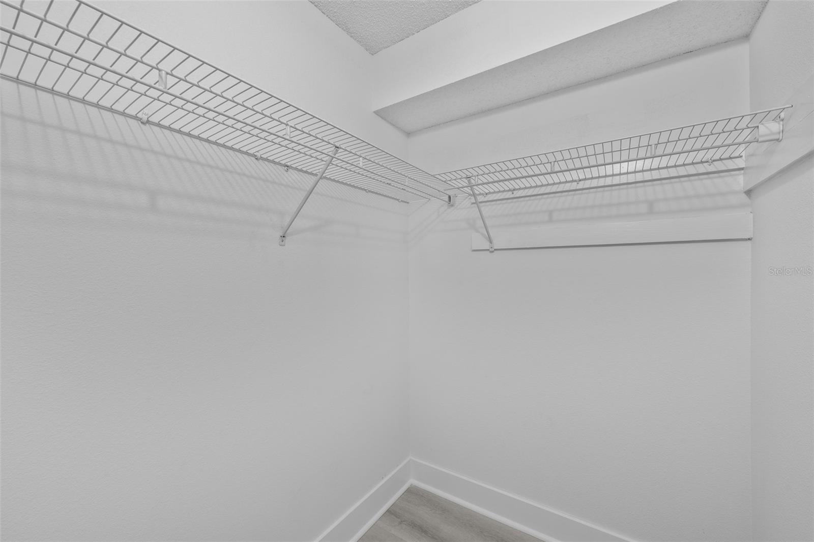 4775 Cove Cir #103 Property Photo 17