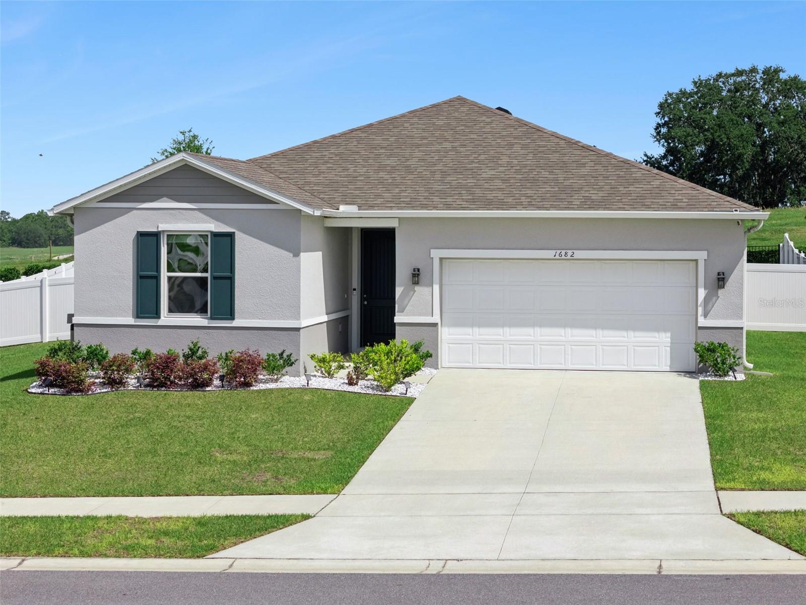 1682 Littleleaf Boxwood Loop Property Photo 1