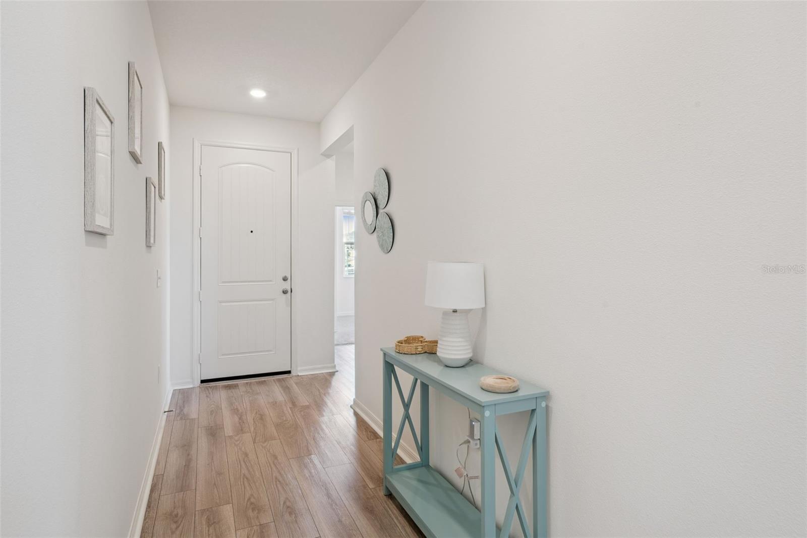 1682 Littleleaf Boxwood Loop Property Photo 4