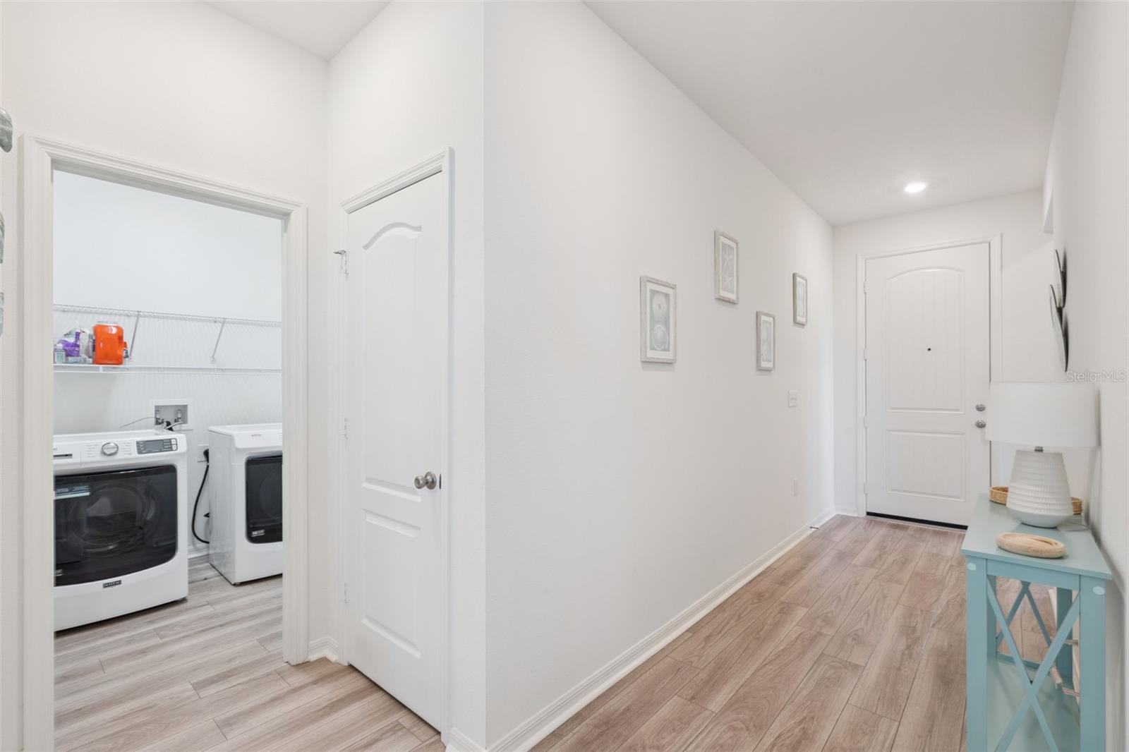 1682 Littleleaf Boxwood Loop Property Photo 5