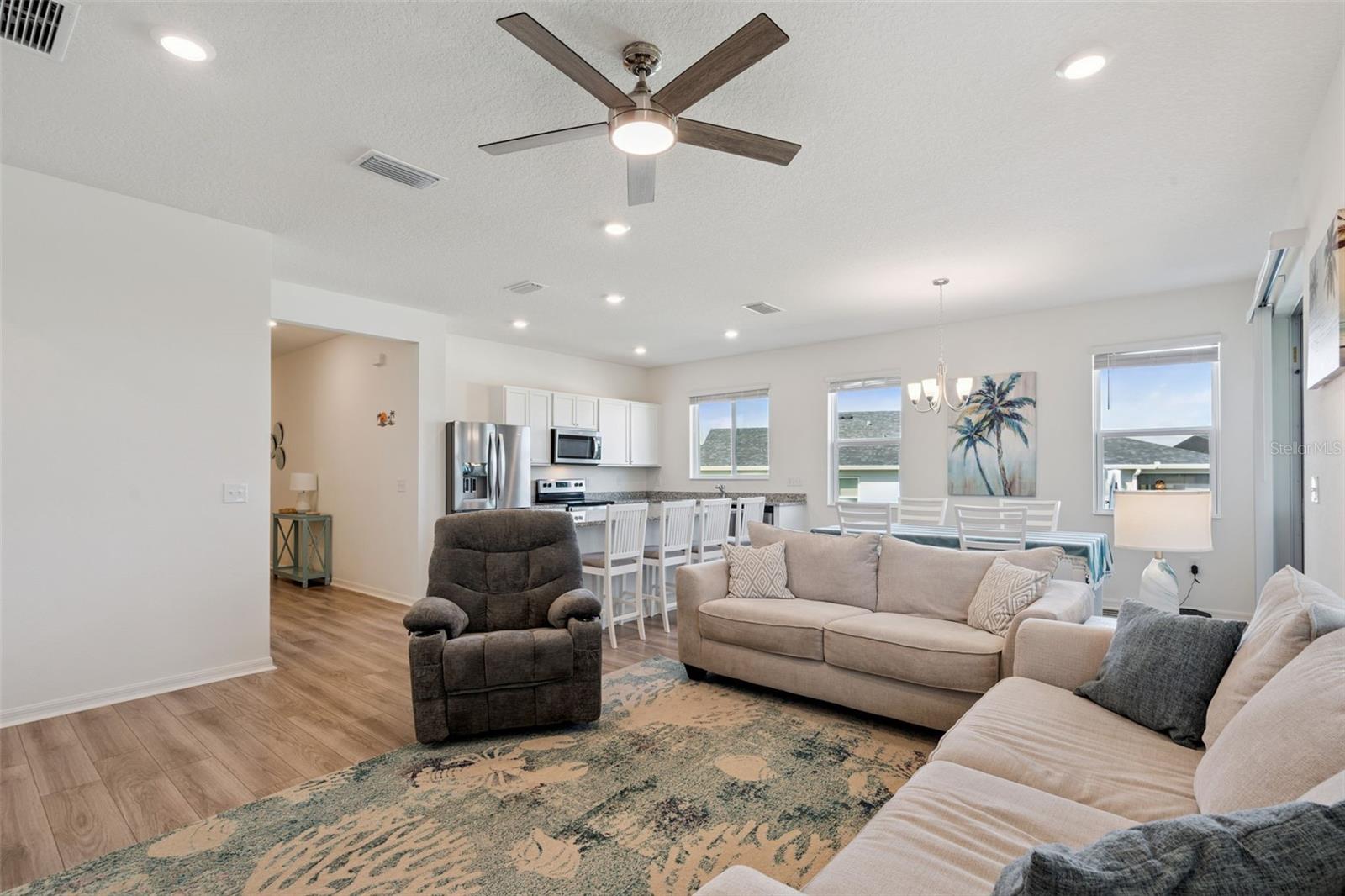 1682 Littleleaf Boxwood Loop Property Photo 8