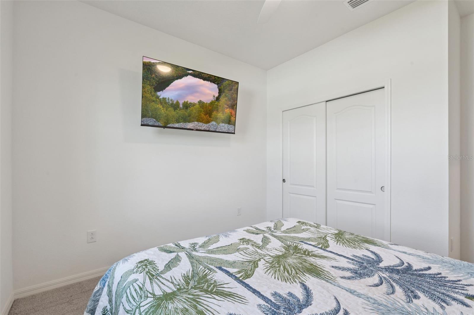 1682 Littleleaf Boxwood Loop Property Photo 26