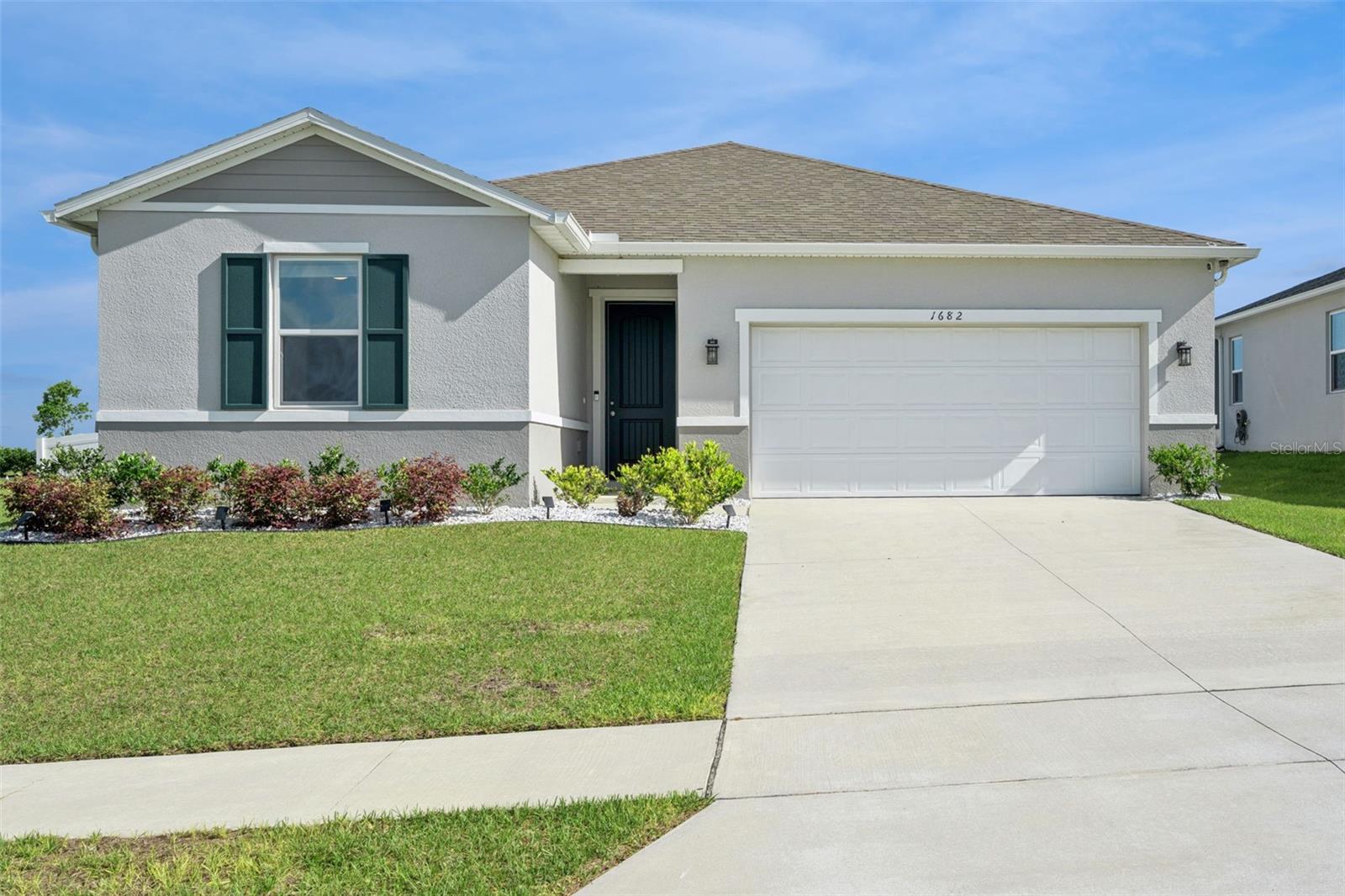 1682 Littleleaf Boxwood Loop Property Photo 48