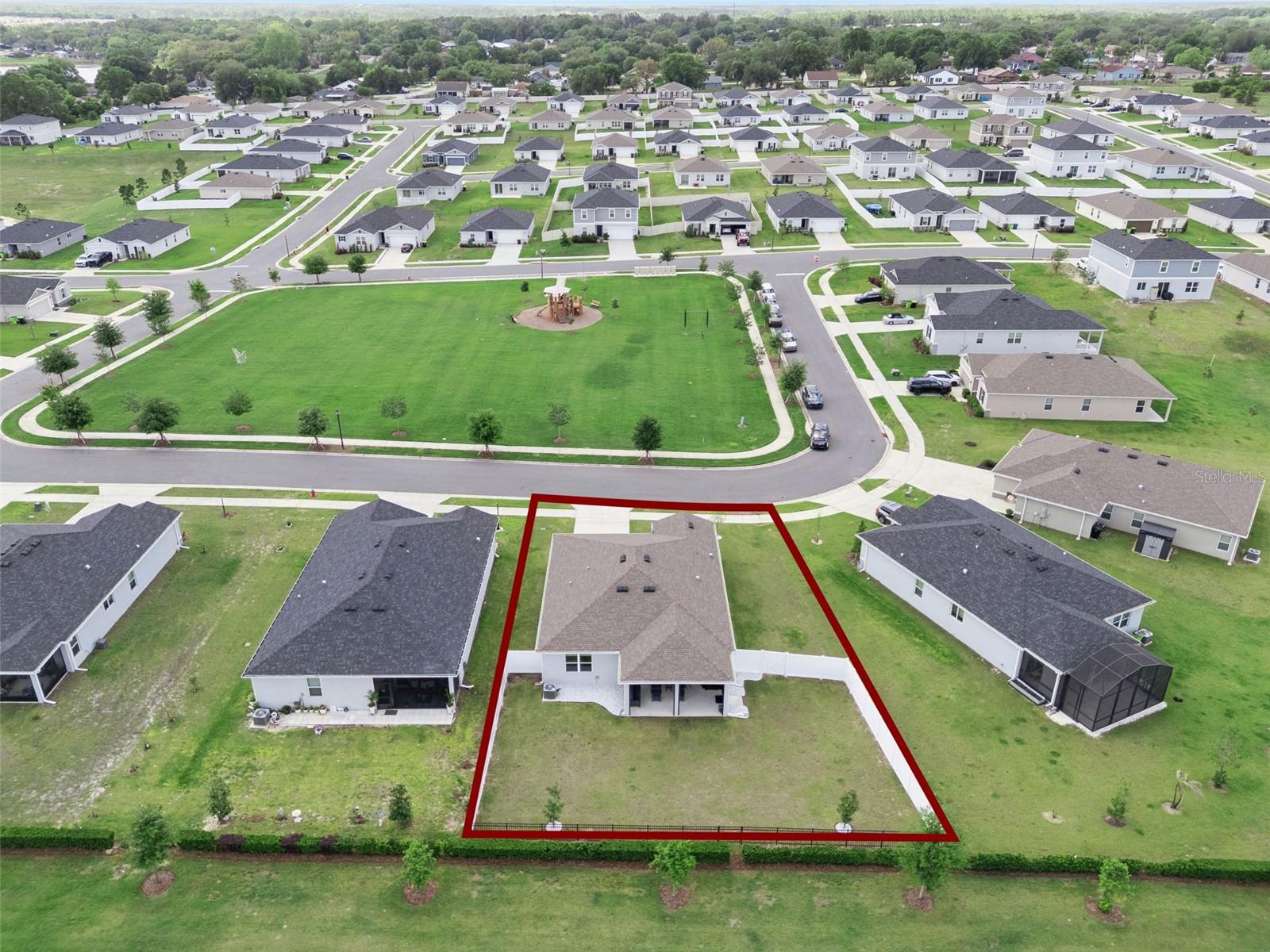 1682 Littleleaf Boxwood Loop Property Photo 52