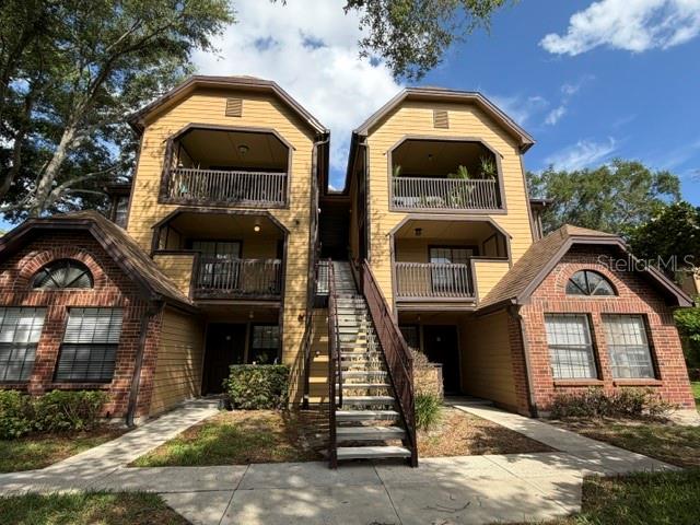 355 Lakepointe Dr #304 Property Photo 1