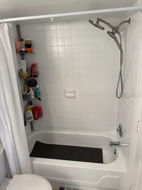 355 Lakepointe Dr #304 Property Photo 12
